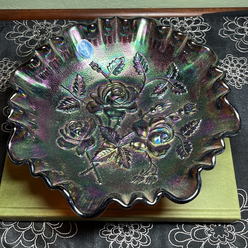 MCM Imperial Glass Roses Carnival Glass Bowl Original Sticker Excellent